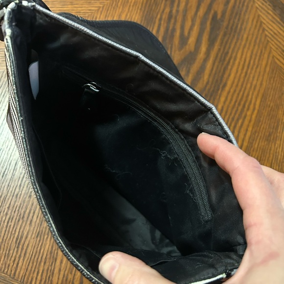 Vera Bradley Black & White Chic Striped Shoulder Bag - Picture 6 of 8